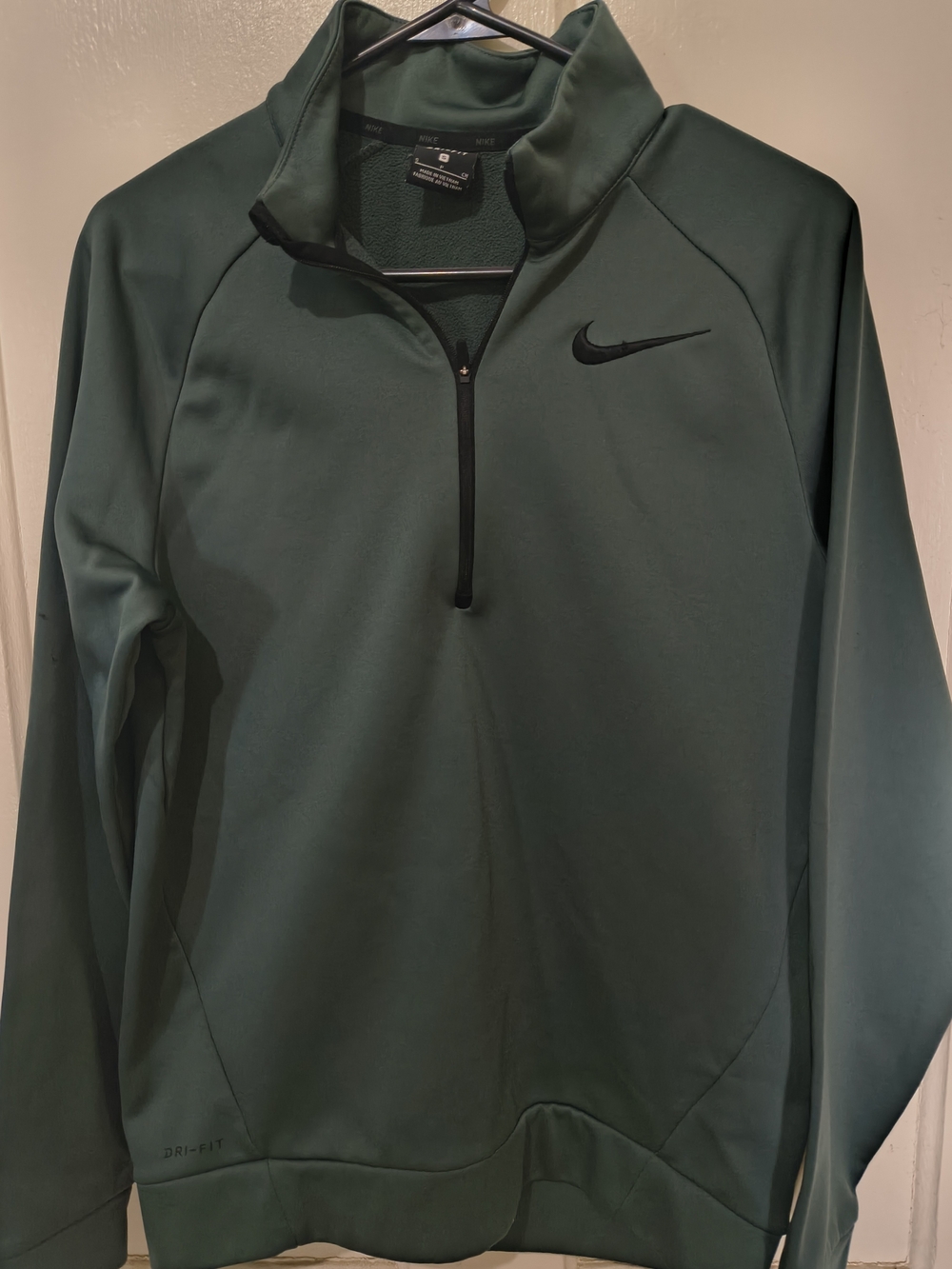 Nike Men’s Dark Green Quarter-Zip Performance Pullover